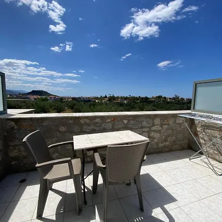 Apartment Nefeli Stoupa