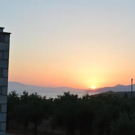 Nefeli Apartment Stoupa