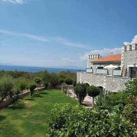 Apartment Nefeli Stoupa