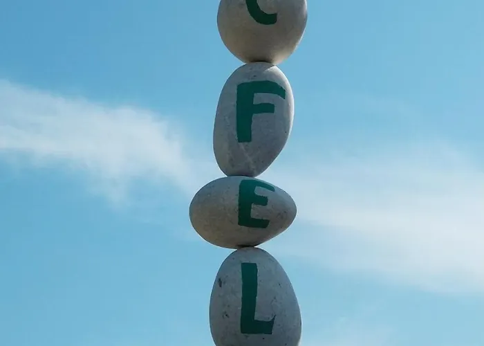 Nefeli 스투파