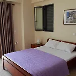 Nefeli Apartament