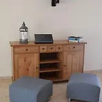 Nefeli Apartament *