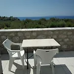 Nefeli Apartament Stoúpa